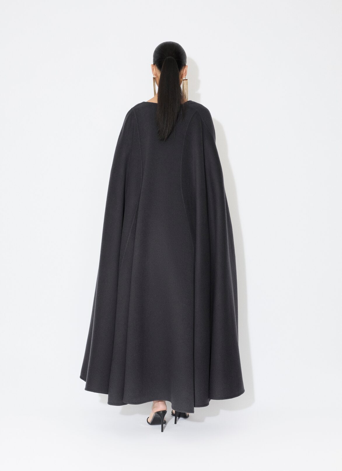 CASHMERE CAPE ALAÏA ANTHRACITE CASHMERE CAPE